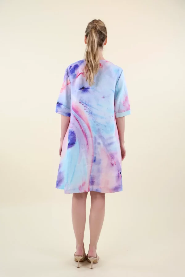 Robe Longueur Genoux Col V Manches Coudes Imprimé Tie And Dye Fluide – Image 3