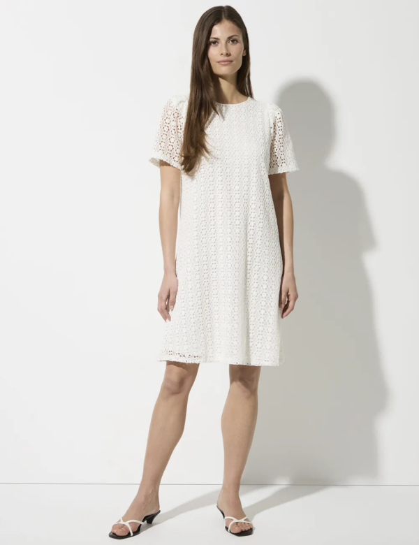 Robe Longueur Genoux Col Rond Manches Courtes Broderie Anglaise