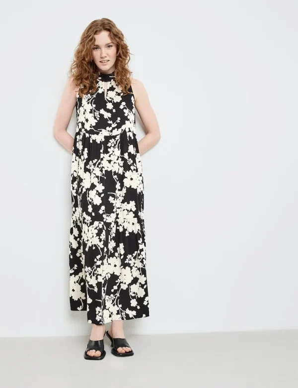 Robe Longue Col V Sans Manches Imprimée – Image 4