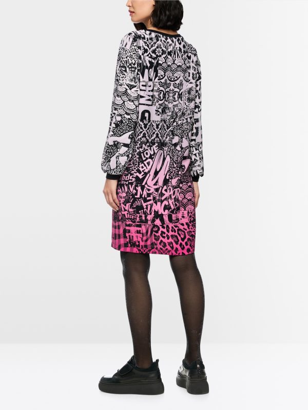 Robe Longueur Genoux Col Rond Manches Longues Motif Placé Street Art – Image 3