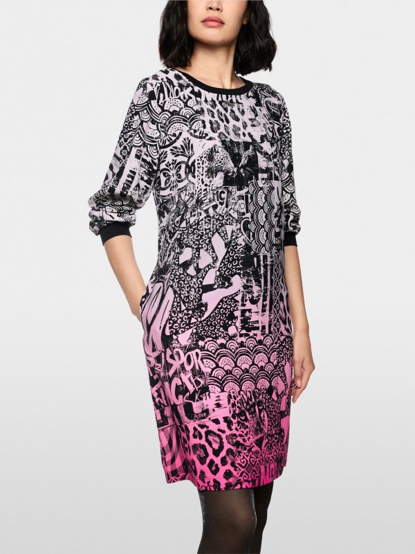 Robe Longueur Genoux Col Rond Manches Longues Motif Placé Street Art – Image 7