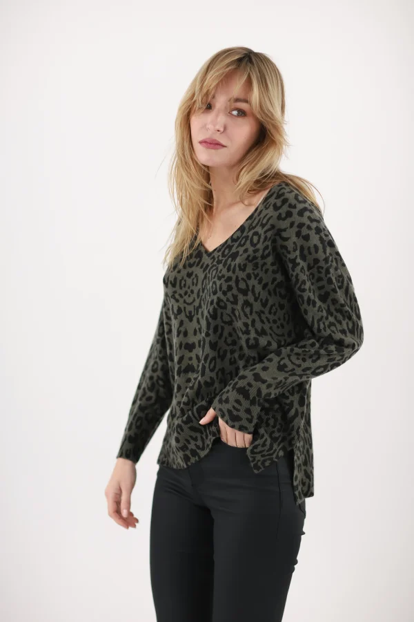 Pull Col V Manches Longues Imprimé Léopard Dos Plus Long Cachemire