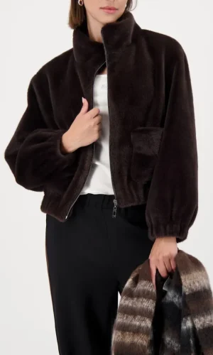 Manteau Court Col Montant Manches Longues Elastiquées Fausse Fourrure Zippé Deux Poches Dos Unie